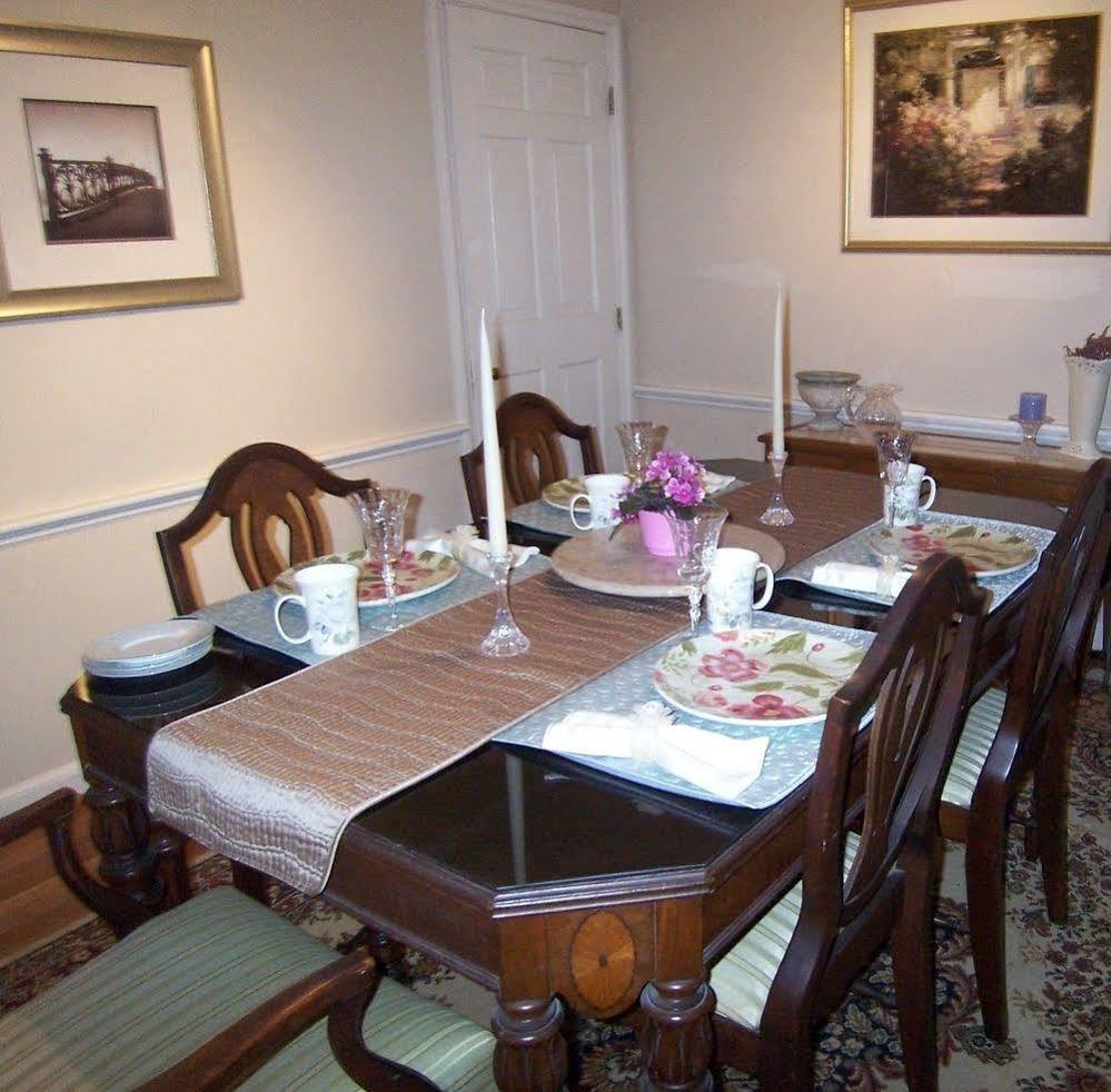Wellesley Bed And Breakfast ภายนอก รูปภาพ