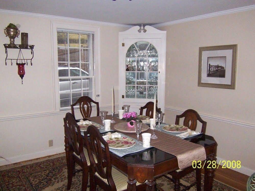 Wellesley Bed And Breakfast ภายนอก รูปภาพ