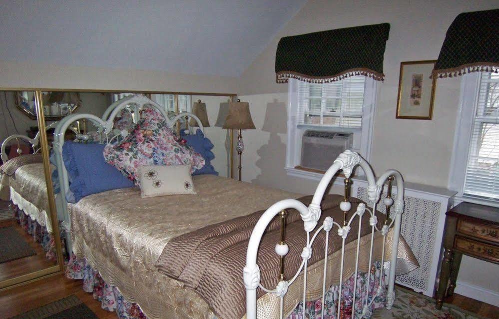 Wellesley Bed And Breakfast ภายนอก รูปภาพ